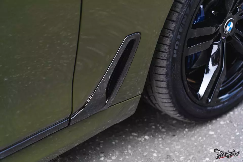 BMW 7. Оклейка кузова в Force Green + кованый карбон!